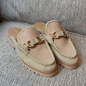 Donald Pliner Hampton Mule size 8.5